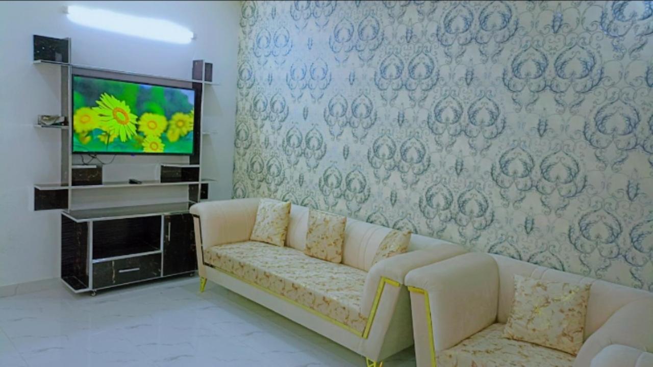 Bed & Breakfast Islamabad Hotel Ngoại thất bức ảnh