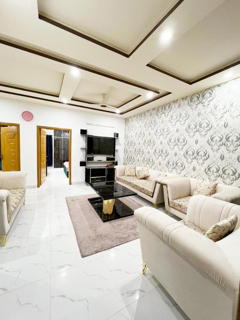 Bed & Breakfast Islamabad Hotel Ngoại thất bức ảnh