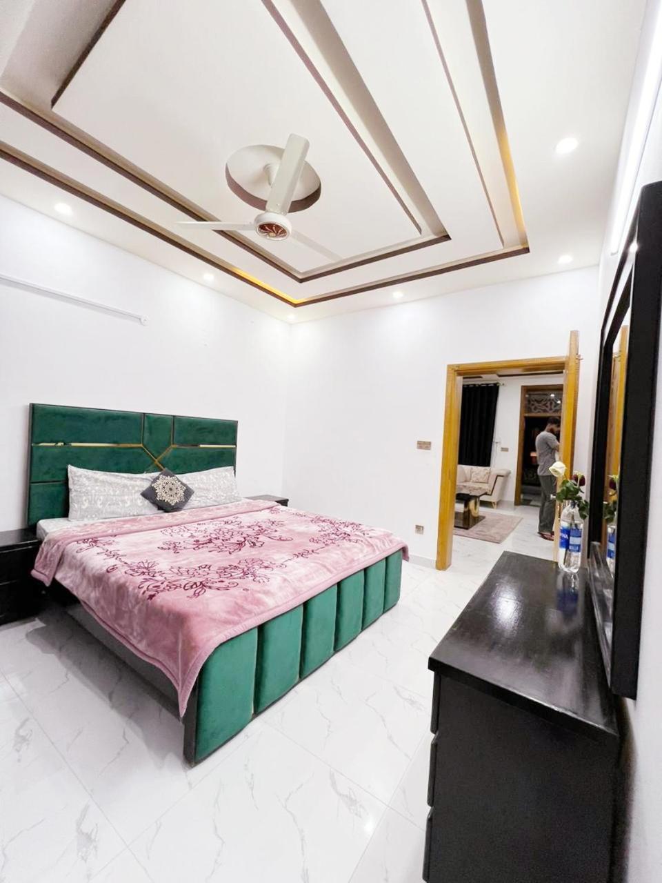 Bed & Breakfast Islamabad Hotel Ngoại thất bức ảnh